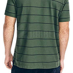 Polo décontracté pour homme avec confort amélioré et style minimaliste, idéal pour un usage quotidien - Product Image 6