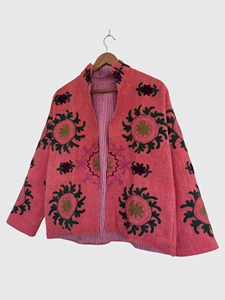 Veste rose brodée à la main à motifs floraux, col châle, manches longues, grande taille, en coton, style Prairie Chic, pour le printemps - Product Image 1