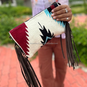 กระเป๋าสะพายข้างหนัง Aztec กระเป๋าหลากสีแนววินเทจ - Product Image 5