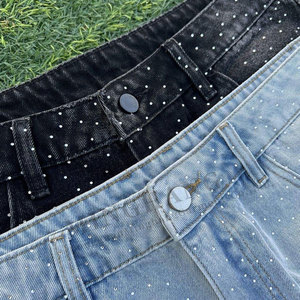 Shorts Bermuda en jean imprimé pour homme avec motif OVNI, taille mi-haute, style décontracté, options noir et bleu clair - Product Image 3