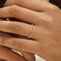 Anillos de Moissanita Clásicos Minimalistas Vana Jewels de Oro Amarillo Sólido de 14K para Mujer, con Engaste de Burbuja Abierto y Mejorador de Anillo de Boda