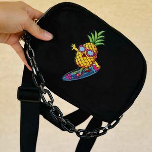 Parche Bordado Personalizado de Moda para Accesorios de Ropa, Tela de Sarga, Insignia con Logotipo Termoadhesiva, Bordado Duradero, OEM, Venta al por Mayor - Product Image 1