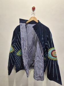 Veste d'hiver bohème brodée en velours vintage fait main, style Suzani, motif œil porte-bonheur, doublure en coton écologique, coupe classique, idéale pour les festivals - Product Image 6