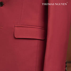 Costume deux pièces classique pour homme, coupe ajustée, couleur bordeaux – Blazer et pantalon décontractés |   Collection de couleurs naturelles |   Fabriqué au Vietnam - Product Image 4