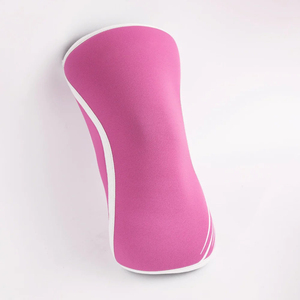 Genouillères flexibles fabriquées avec un tissu de qualité supérieure offrant un soutien fiable, un confort et une durabilité pour les modes de vie actifs. - Product Image 3