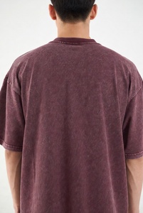 เสื้อยืดแขนสั้นทรงโอเวอร์ไซส์แบบย้อมสีเอซิดสไตล์วินเทจพร้อมตกแต่งที่ไหล่สำหรับผู้ชาย ผู้หญิง และทุกเพศ ขายส่งแบบสั่งทำได้ - Product Image 2