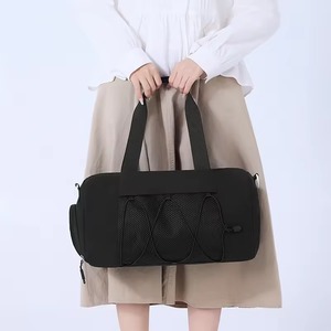 Bolsa de Gimnasio de Viaje con Logotipo Personalizado, Diseño de Letras Moderno, Ligera, Ecológica, Impermeable, con Compartimento para Zapatos, de Poliéster - Product Image 4