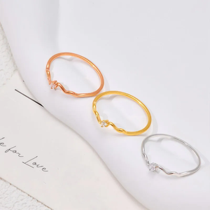 Anillo de Acero Inoxidable Geométrico de Diseño con Perla de Agua Dulce, Chapado en Oro Real de 18K, Joyería de Moda Duradera para Mujer - Product Image 2