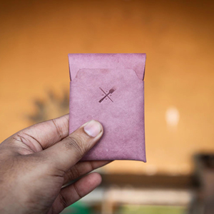 กระเป๋าสตางค์หนังแท้คุณภาพสูงเย็บไร้รอยต่อ ปิดด้วยแม่เหล็ก ดีไซน์มินิมอล สำหรับขายส่ง รุ่น SLW-0021 - Product Image 1