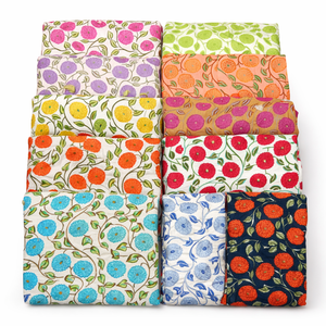 Tela Popelina Peinada Ligera, Absorbente de Humedad, Transpirable, Orgánica y Ecológica con Estampado Floral para Ropa de Niños y Niñas - Product Image 3