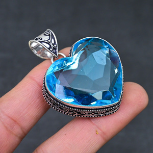 Venta al por mayor de colgantes de plata de ley con topacio azul suizo creado en laboratorio, en forma de corazón, para mujer. - Product Image 4