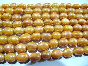 Perles ovales en quartz mystique teinté jaune, revêtement saphir, brin de 8 pouces - Product Image 2