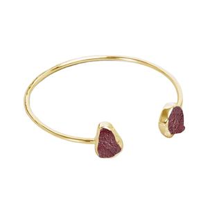 Brazalete de Plata de Ley 925 Chapado en Oro con Rubí Natural como Piedra de Nacimiento |   Pulsera Apilable de Piedras Preciosas Naturales para Mujer - Product Image 1