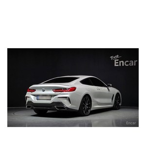 BMW Série 8 840i XDrive M Sports Coupé Octobre 2022 47 160 km Volant à gauche Boîte de vitesses automatique Caméra arrière - Product Image 2