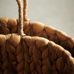 Ensemble de 2 paniers suspendus ovales en jacinthe d'eau, faits à la main, paniers de rangement, vente en gros, écologiques, fabriqués au Vietnam - Product Image 5