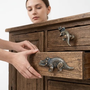 Poignée de tiroir industrielle en fonte en forme de dinosaure pour commode de chambre et meubles - Product Image 3