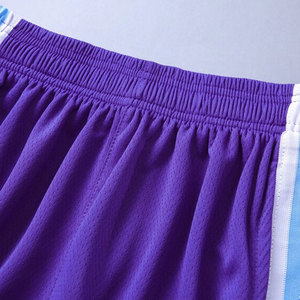 Tenue d'équipe de basketball personnalisée imprimée, 100 % polyester, matière douce, séchage rapide, légère pour hommes - Product Image 5
