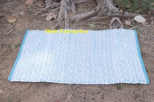 Alfombra Moderna Azul y Blanca Abstracta de Tejido Plano, Ecológica, Estilo Bohemio, Rectangular, Antideslizante, con Base de Polipropileno y Algodón - Product Image 4