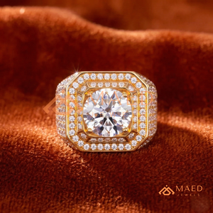 Anillo Solitario de Lujo Chapado en Oro de 18K |   Piedra central redonda masiva con halo |   Joyería de Oro Estilo Hip Hop con Incrustaciones de Diamantes para Hombre - Product Image 2