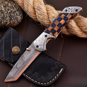 Cuchillo plegable de cobre damasco forjado a mano con mango de madera, clip de bolsillo y funda de cuero, cuchillo de caza EDC personalizado CuMai. - Product Image 1