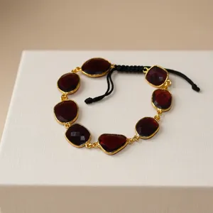 Pulsera de Eslabones Chapada en Oro con Granate Engastado para Mujer, Joyería de Moda con Gema Elegante - Product Image 3