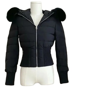 Abrigo corto con capucha para mujer, chaqueta acolchada cálida para mujer, prendas de vestir ajustadas Y2k para exteriores - Product Image 3