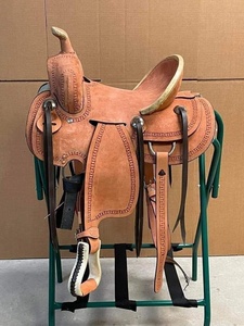 Selle de cheval de Western en cuir véritable avec rembourrage et punaise Selles équestres confortables pour l'équitation et le rodéo - Product Image 2