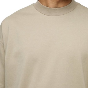 Vente en gros de t-shirts respirants de qualité supérieure pour hommes, coupe ample, col rond, manches courtes, parfait pour la superposition - Product Image 3