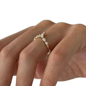 Anillo de Boda Delicado con Diamante Cultivado en Laboratorio con Corte Marquesa de Lujo en Oro de 14K, 18K o Platino - Product Image 3