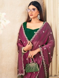 Sari de Seda Bordado Reversible para Mujer, Estilo Bollywood Jimmy Jimmy, con Blusa Sin Coser (Morado) - Product Image 1