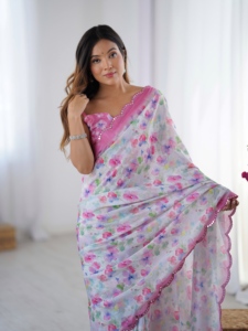 Sari de chinnon pesado y suave con estampado elegante y hermoso trabajo Kutchi, borde de encaje con espejos, para mujer, ropa de boda, sari indio. - Product Image 6