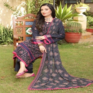 Trajes Shalwar kameez de diseñadores paquistaníes bordados Karandi 3 piezas para mujeres Kurti para ropa informal diaria Lehenga para niñas - Product Image 4