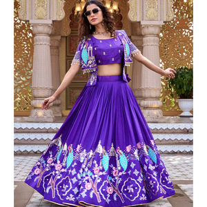 Lehenga Choli Vichitra de Diseño con Koti Bordado, Adorno de Hilo y Encaje Moti, Conjunto Tradicional para Bodas y Fiestas - Product Image 1