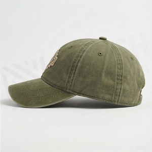 Casquette de baseball vert olive à 6 panneaux avec logo géométrique brodé sur le devant, visière réglable, unisexe, décontractée - Product Image 3