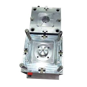 Molde de piezas de plástico moldeadas por inyección personalizadas - MOLDE ADAPTADOR POSTE DE 1 CAVIDAD - Product Image 4