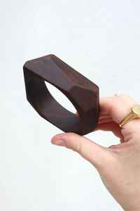 กำไลข้อมือทองแดงสไตล์อาร์ตเดโคสำหรับงานปาร์ตี้ ขายดี เครื่องประดับแฟชั่น งานแฮนด์เมดแกะสลัก กำไลไม้ธรรมชาติ 100% บรรจุภัณฑ์ดีเยี่ยม - Product Image 3