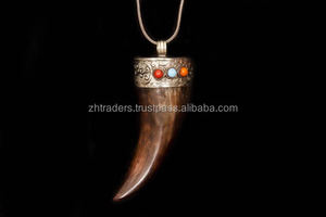 Collier pendentif en os de buffle véritable naturel 100% Bijoux en corne de buffle faits à la main d'Inde - Product Image 6