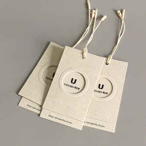 Etiqueta colgante de papel con logotipo personalizado, de lujo, reciclada, para ropa, prendas de vestir, trajes de baño, con relieve, para ropa - Product Image 1