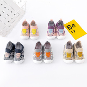 Nouvelles semelles en caoutchouc de printemps, chaussures tissées pour enfants, chaussettes antidérapantes, maille de sol, chaussures respirantes pour bébé - Product Image 1