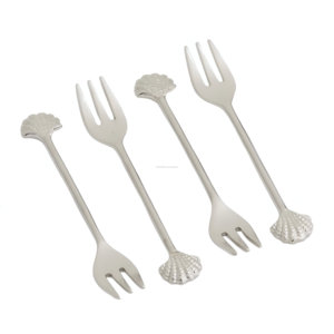 Ensemble de fourchettes en métal 4 pièces de qualité supérieure pour fruits et usage domestique - Product Image 1