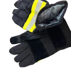 Équipement de protection ignifuge pour la lutte contre l'incendie - Gants - Product Image 3