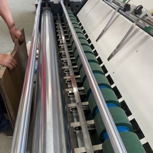 Machine de laminage automatique à grande vitesse ZH-A pour le laminage du carton ondulé et des feuilles de papier - Product Image 4