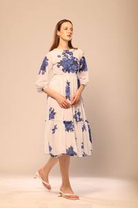 Fashion Women White Floral Printed Maxi Dress with <b>Three</b> Quater Sleeves Evening Dress for Daily Wear for Export Selling Price - Product Image 6