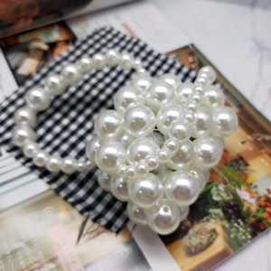 Mini bolso hecho a mano con perlas, accesorio de moda clásico de plástico blanco para mayores de 14 años - Product Image 6