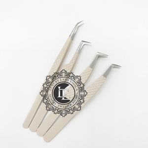 Vente chaude Nude Poudre Revêtement Argent Pointe Cils Pince À Épiler En Acier Inoxydable Diamant Motif Pince À Épiler Testé À La Main Logo Privé - Product Image 4