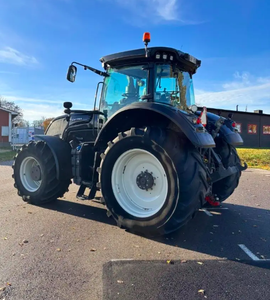 Compre el Tractor Valtra S 293 de Alto Rendimiento con Motor Isuzu de 230HP, Tracción en las 4 Ruedas, Transmisión Automática y Excelente Garantía de 3 Años - Product Image 2