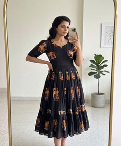 NUEVO Vestido de una pieza de algodón estampado para uso diario, precio al por mayor, prenda étnica, color negro - Product Image 1