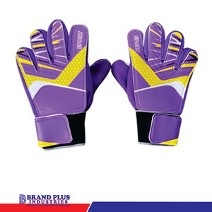 ถุงมือผู้รักษาประตู Brand Plus Best Design ผลิตจากวัสดุ PVC น้ำหนักเบา ระบายอากาศได้ดี ปิดนิ้วเต็มรูปแบบ ปรับได้ ไม่ลื่น ปิดด้วยแถบเวลโคร - Product Image 1
