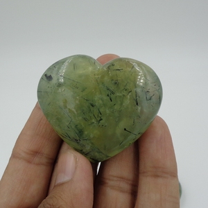Cœur de Prehnite Naturelle Polie, Pierre de Guérison Verte pour Reiki, Méditation, Cadeau, Énergie, Décoration Feng Shui, Vente en Gros - Product Image 3