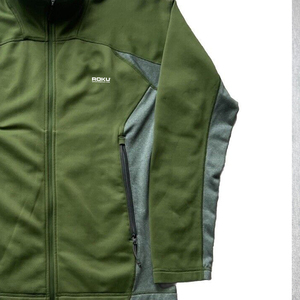 Veste softshell personnalisable de haute qualité pour hommes OEM vêtements de sports de plein air en polyester - Product Image 3